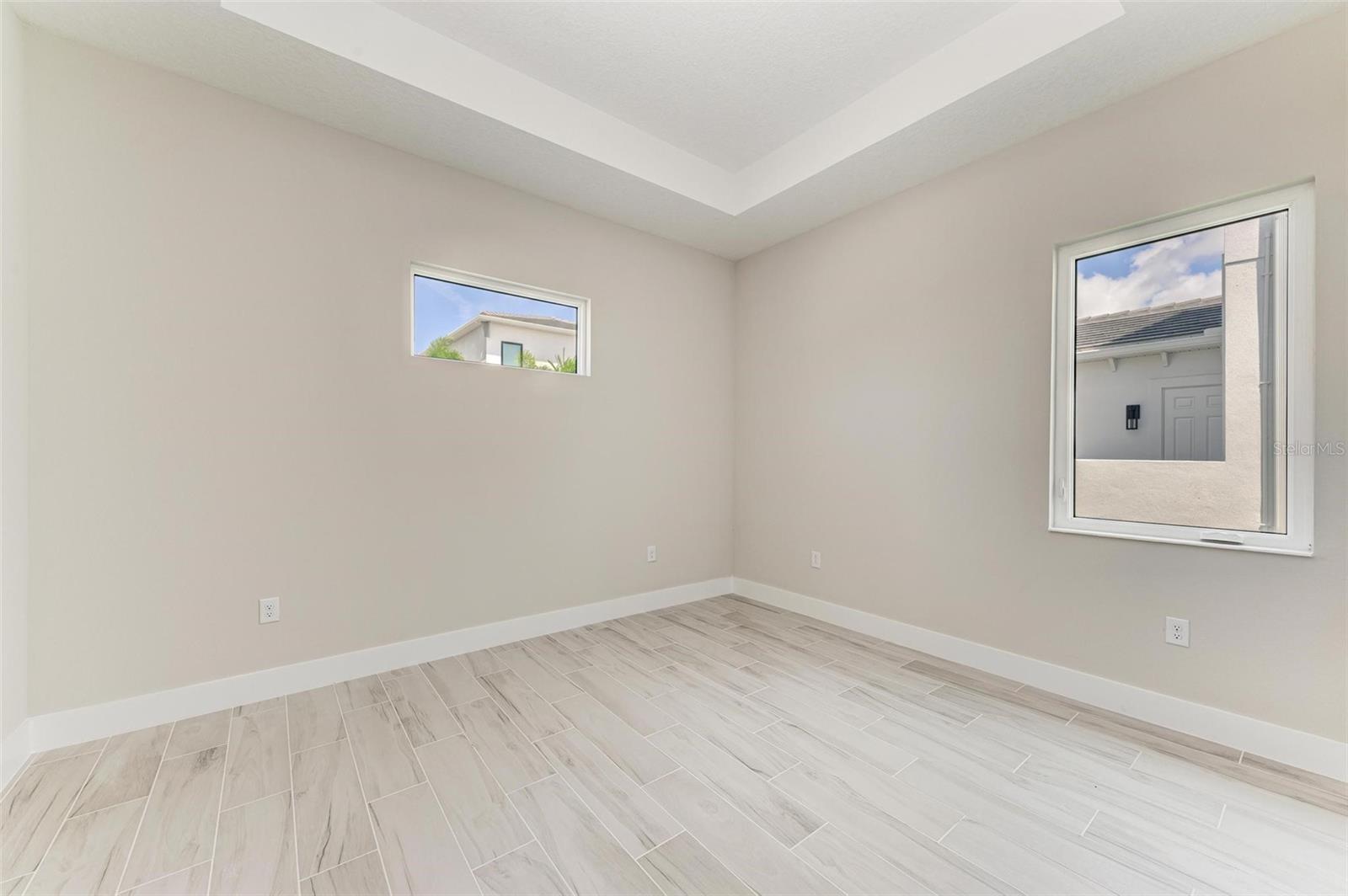 AQUA LAGOON - Residential