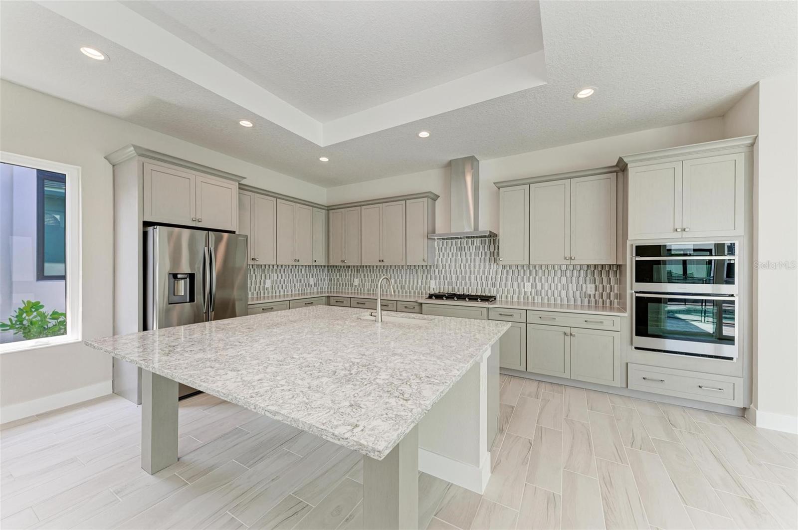 AQUA LAGOON - Residential