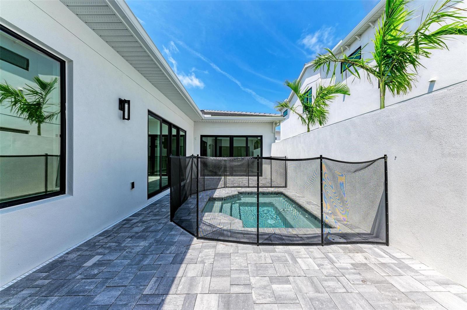 AQUA LAGOON - Residential