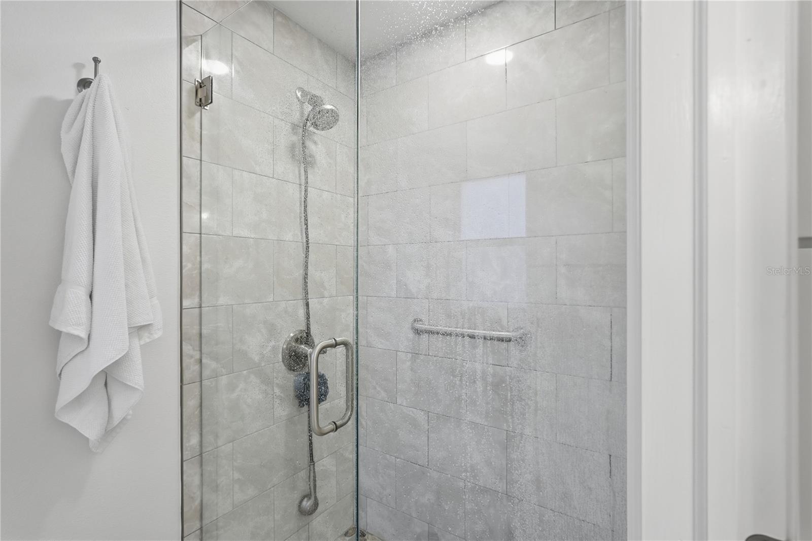 BROOKFIELD - Residential