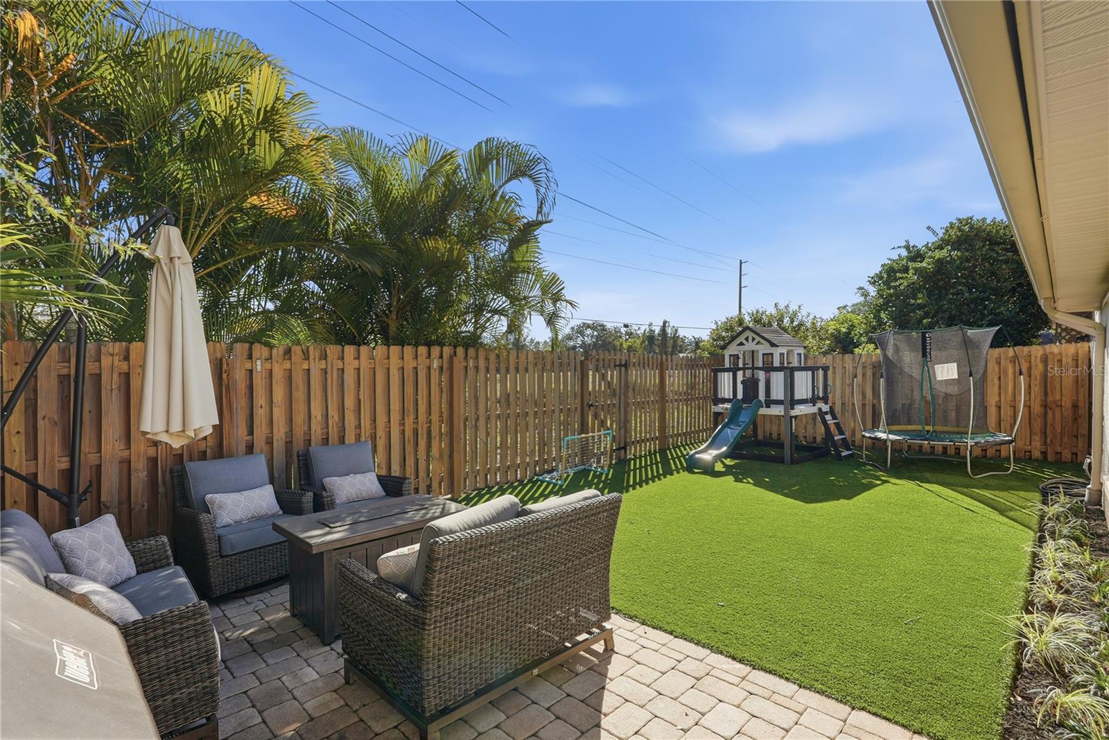 BROOKFIELD - Residential