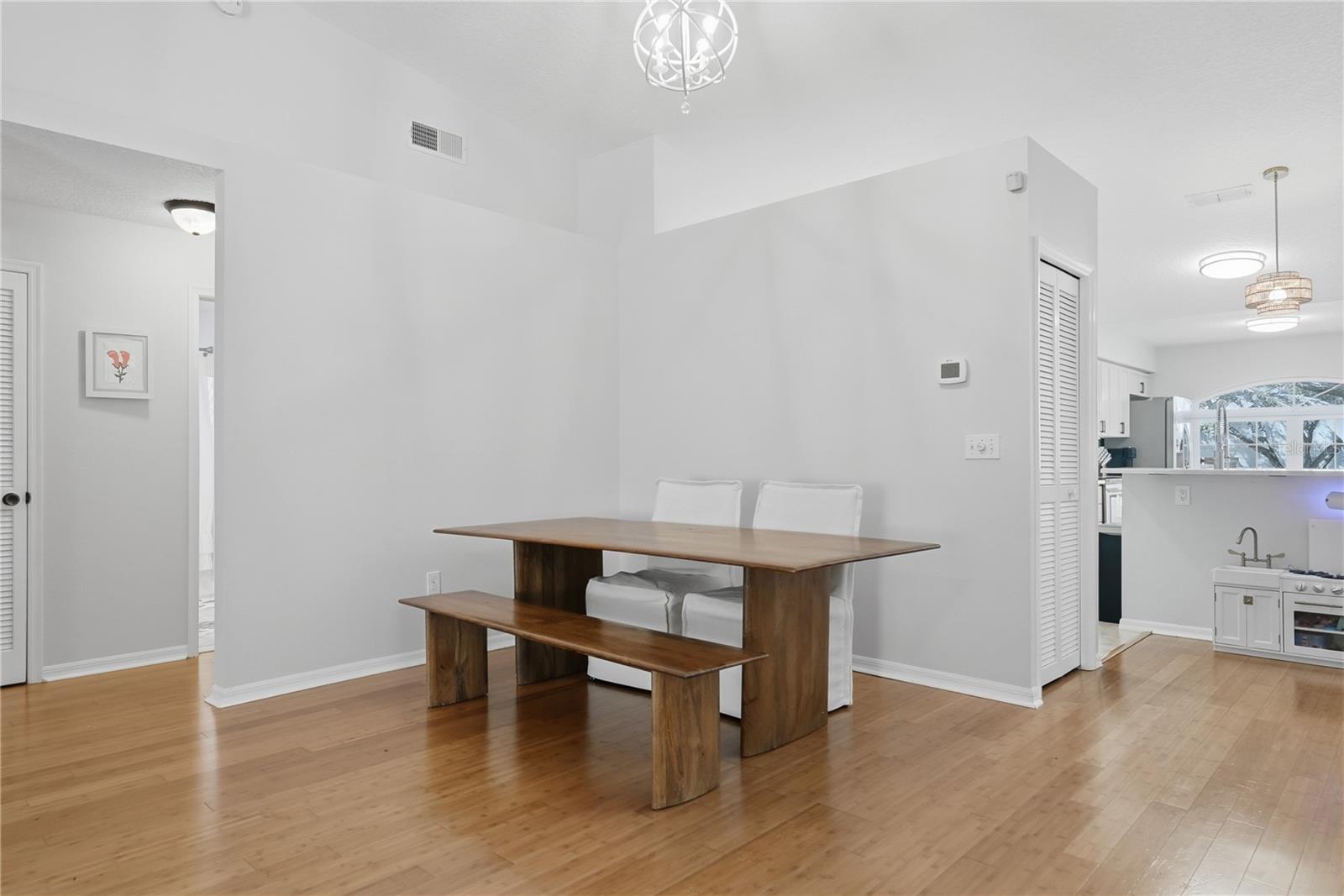 BROOKFIELD - Residential