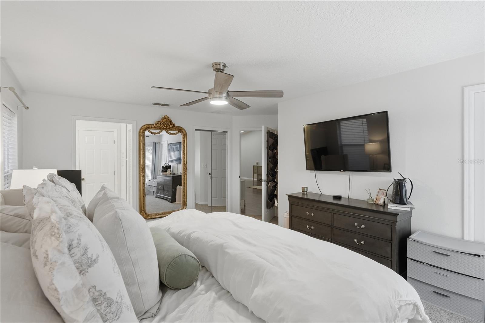 BROOKFIELD - Residential