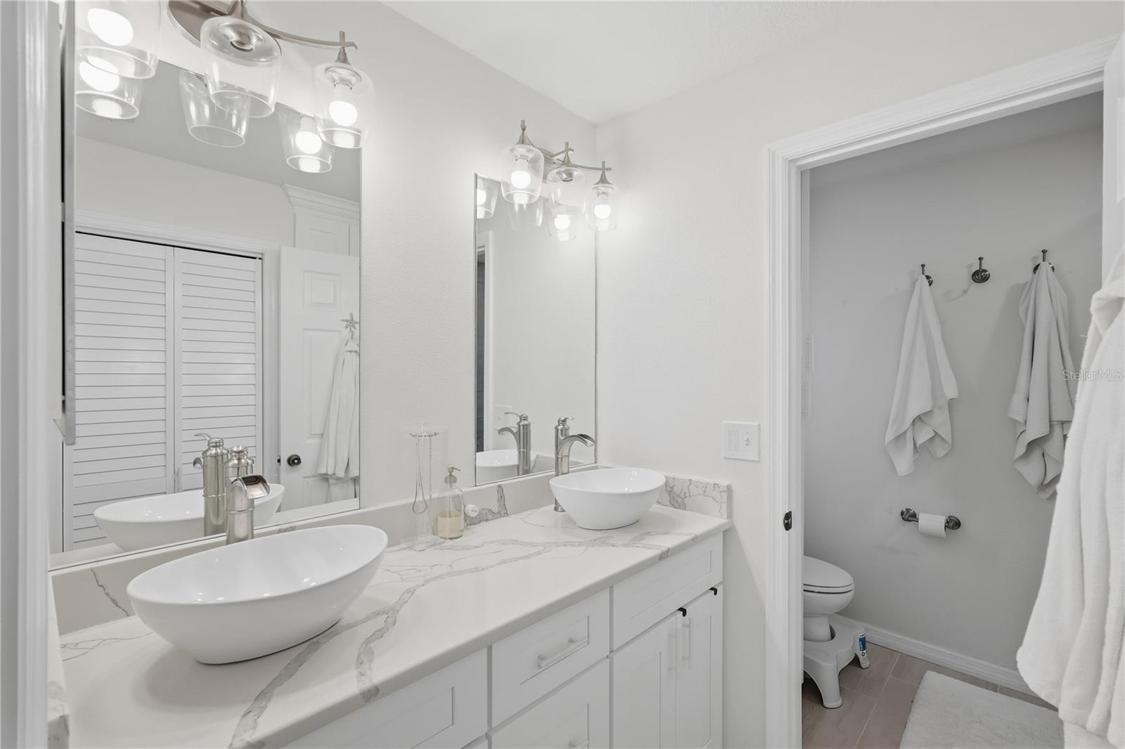 BROOKFIELD - Residential