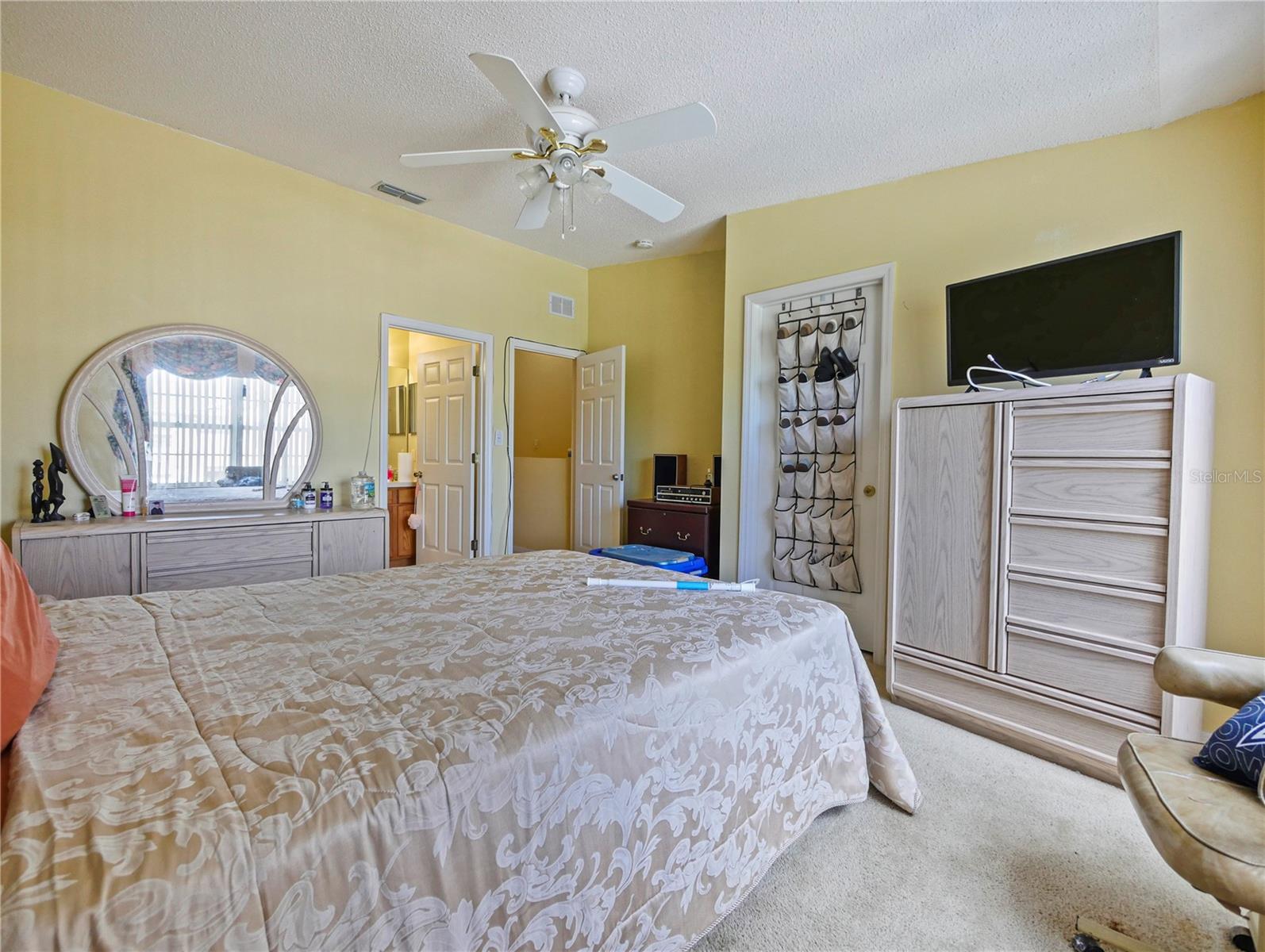 MERRITT COURT TWNHMS - Residential