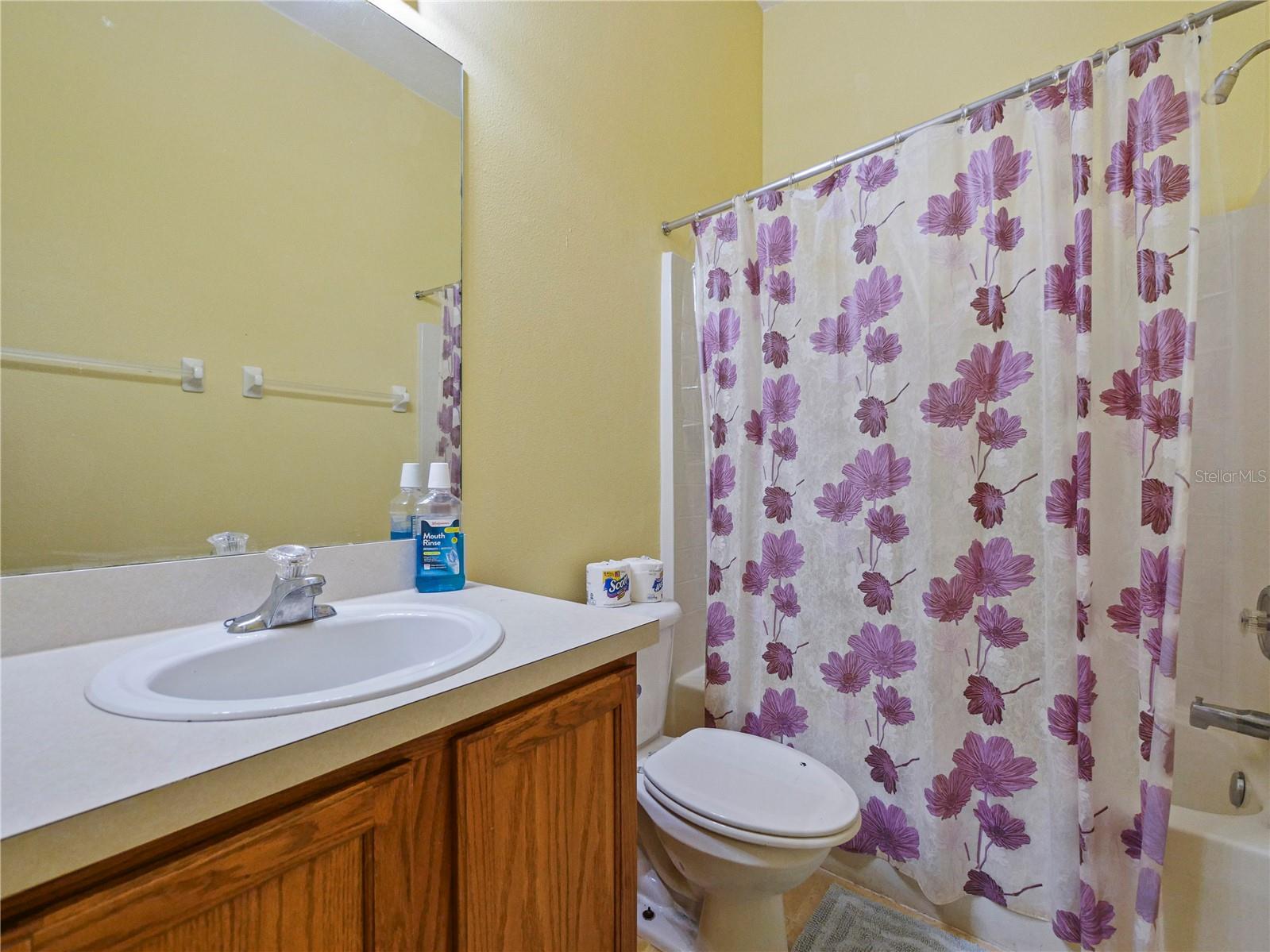 MERRITT COURT TWNHMS - Residential