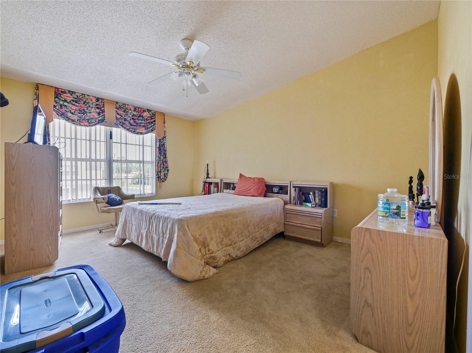 MERRITT COURT TWNHMS - Residential