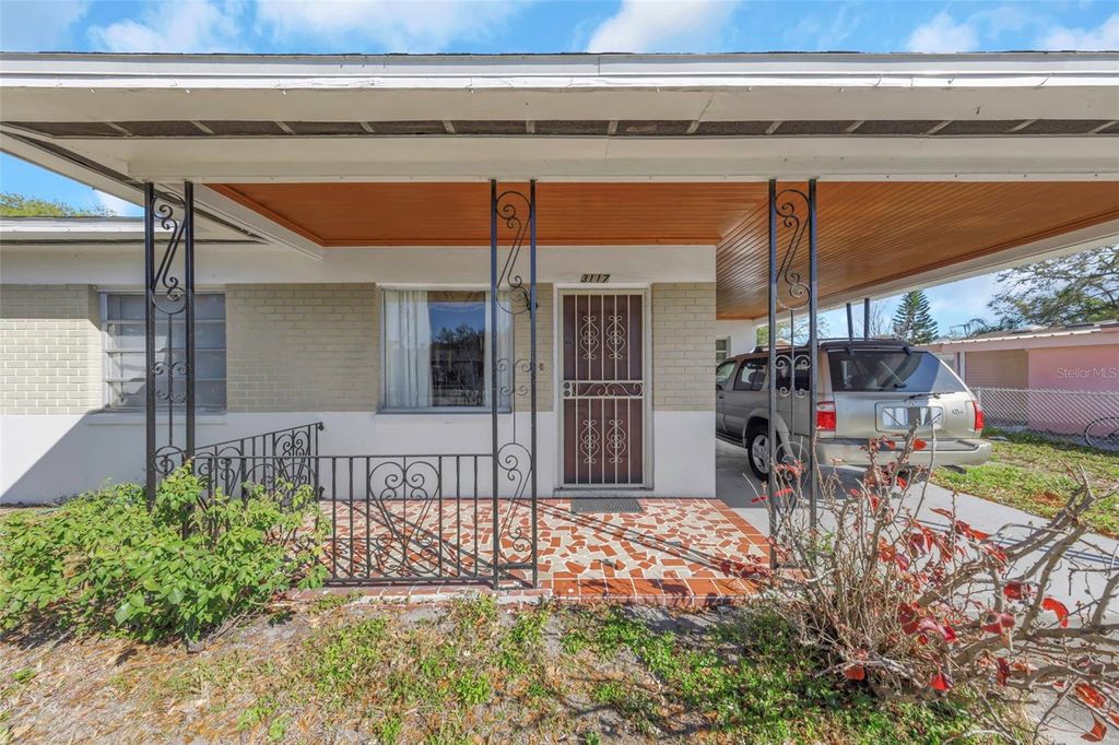 Photo of 3117 W Leroy Street, Tampa, FL 33607 (MLS # TB8479923)