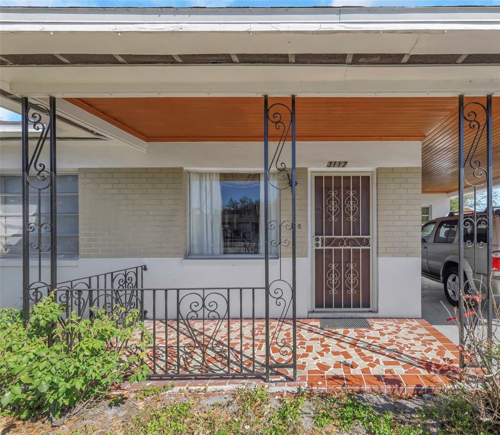 Photo of 3117 W Leroy Street, Tampa, FL 33607 (MLS # TB8479923)