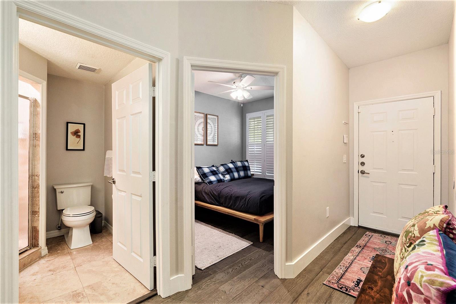 HYDE PARK WALK A CONDO - Residential