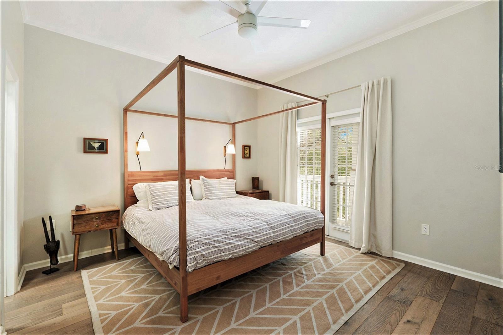 HYDE PARK WALK A CONDO - Residential