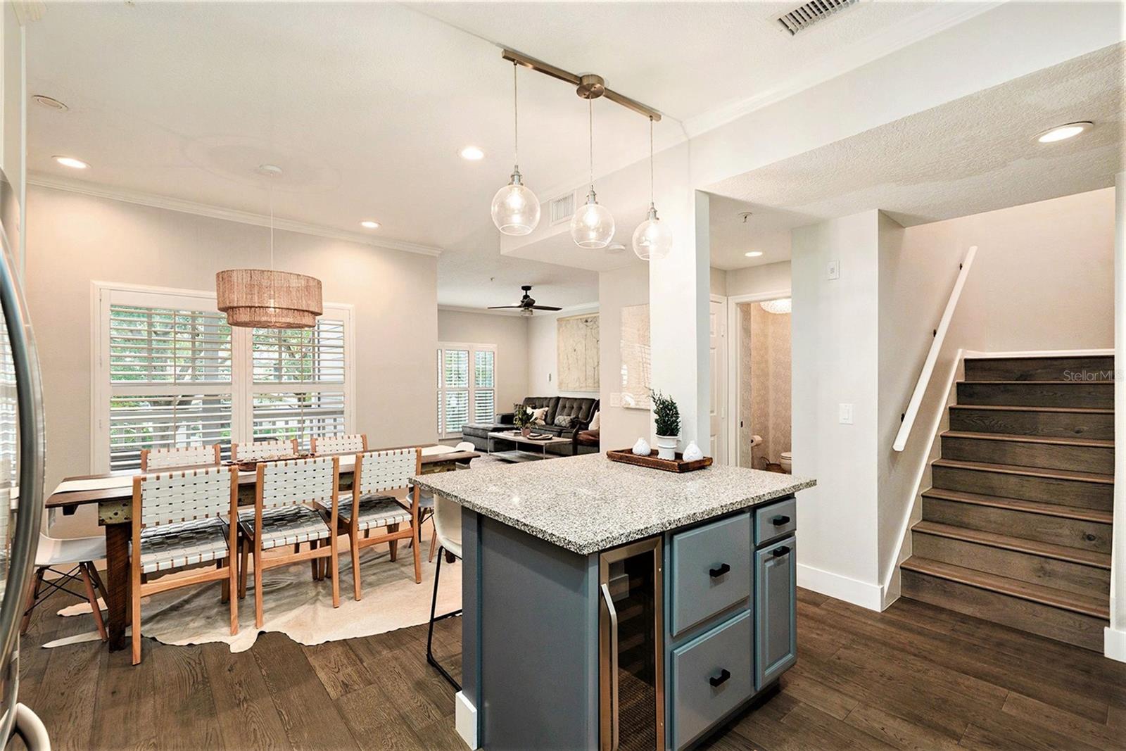 HYDE PARK WALK A CONDO - Residential