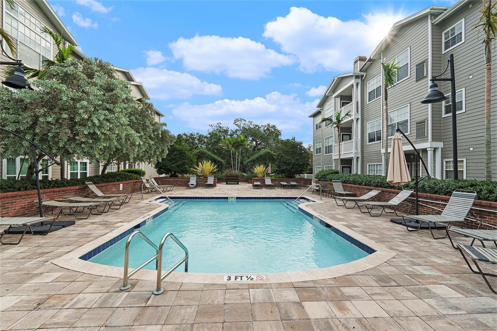 HYDE PARK WALK A CONDO - Residential