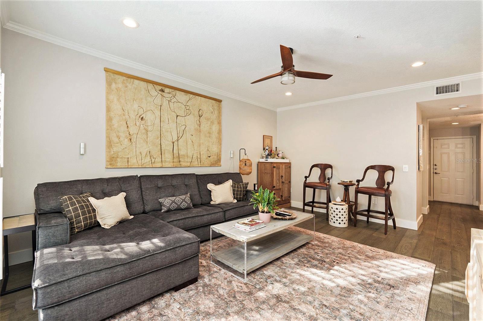 HYDE PARK WALK A CONDO - Residential