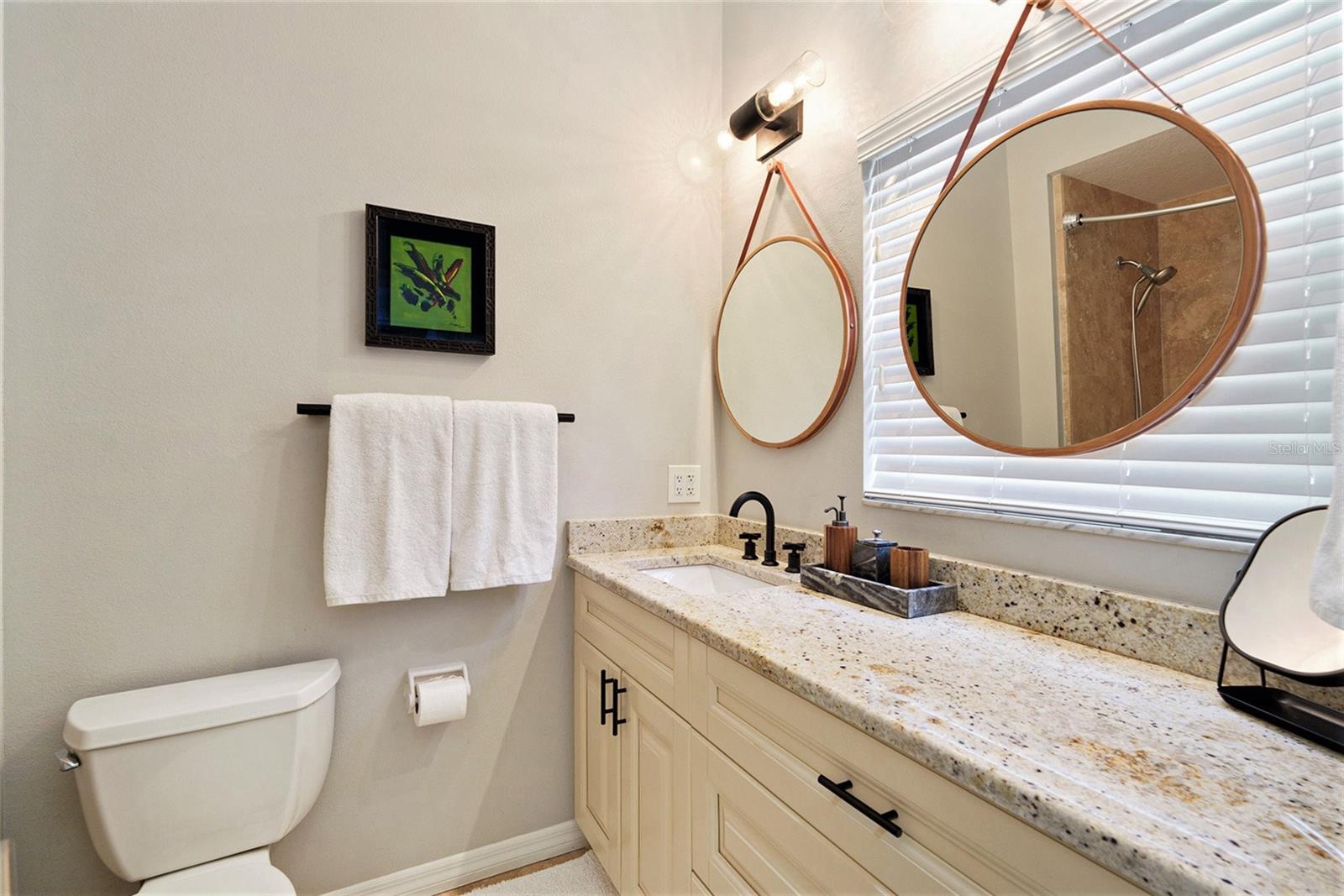 HYDE PARK WALK A CONDO - Residential