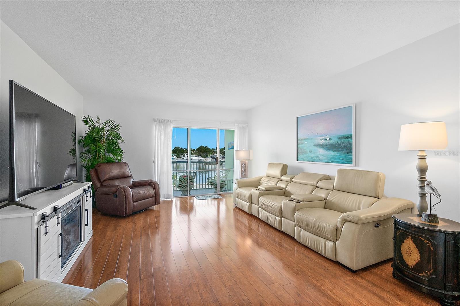 RIVER HOUSE - Residential