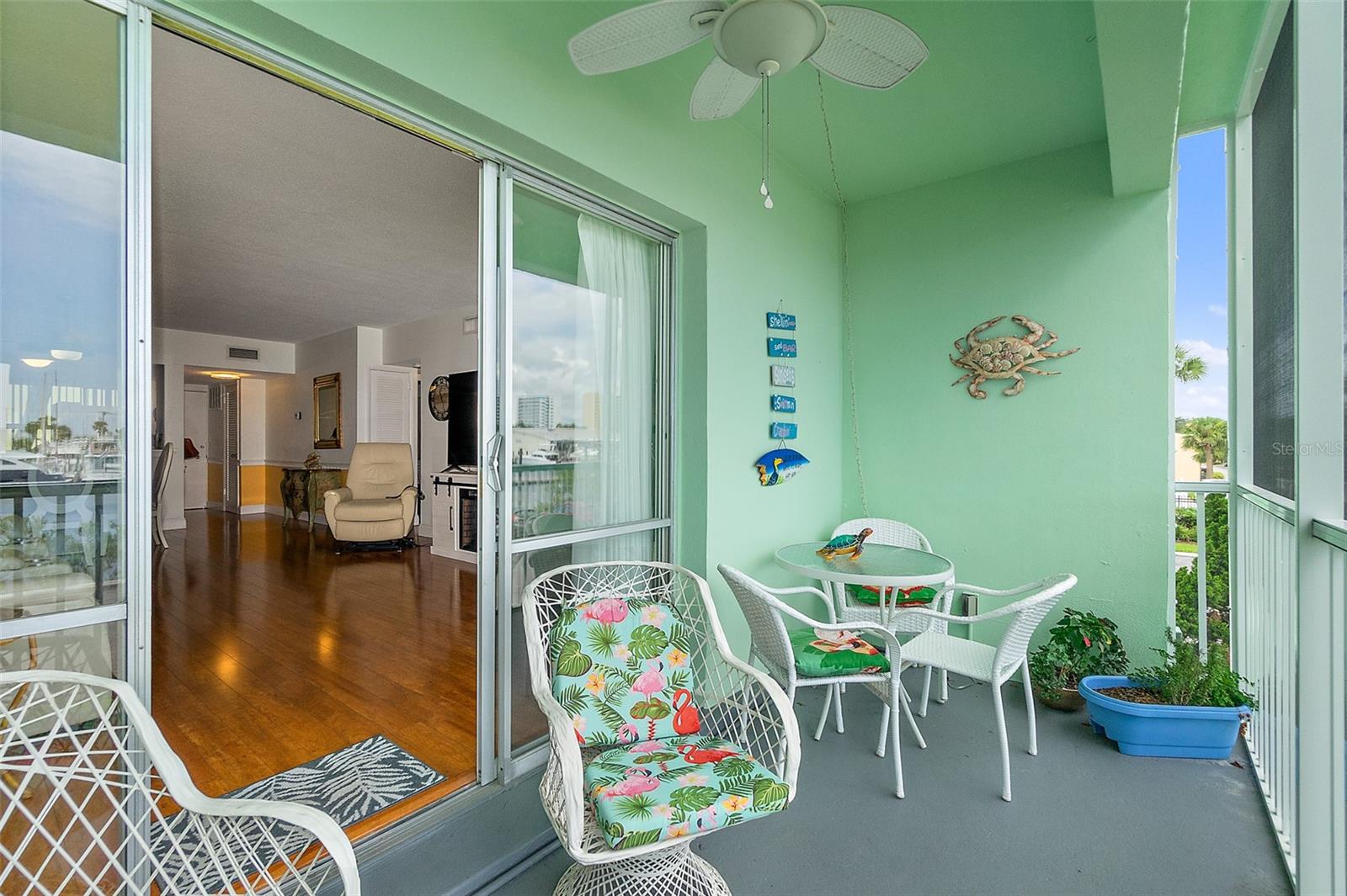 RIVER HOUSE - Residential