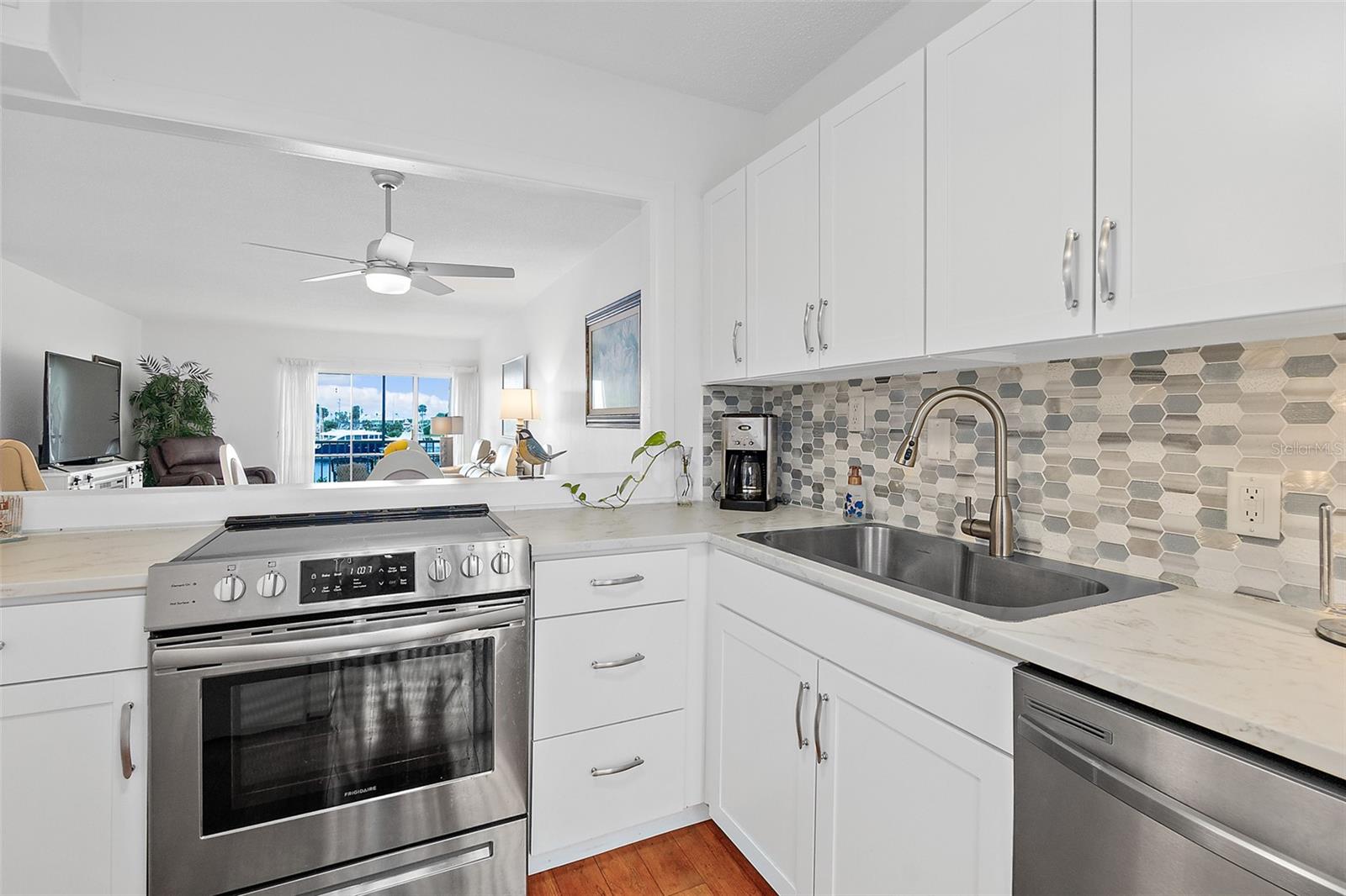 RIVER HOUSE - Residential