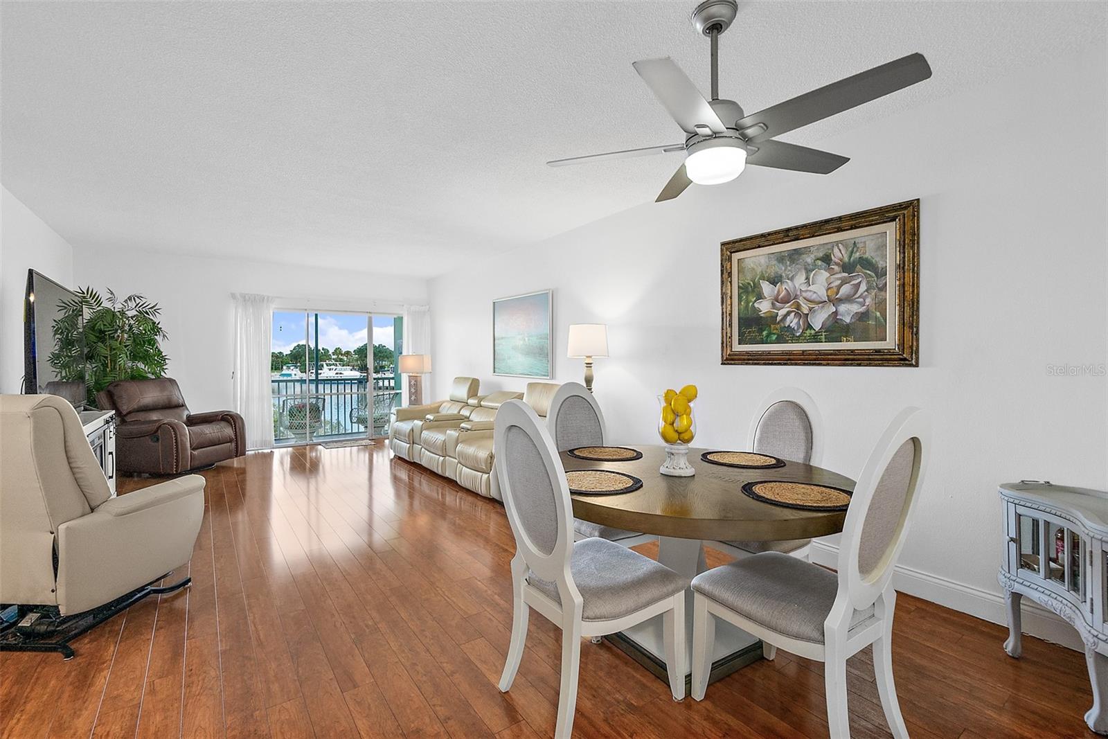 RIVER HOUSE - Residential