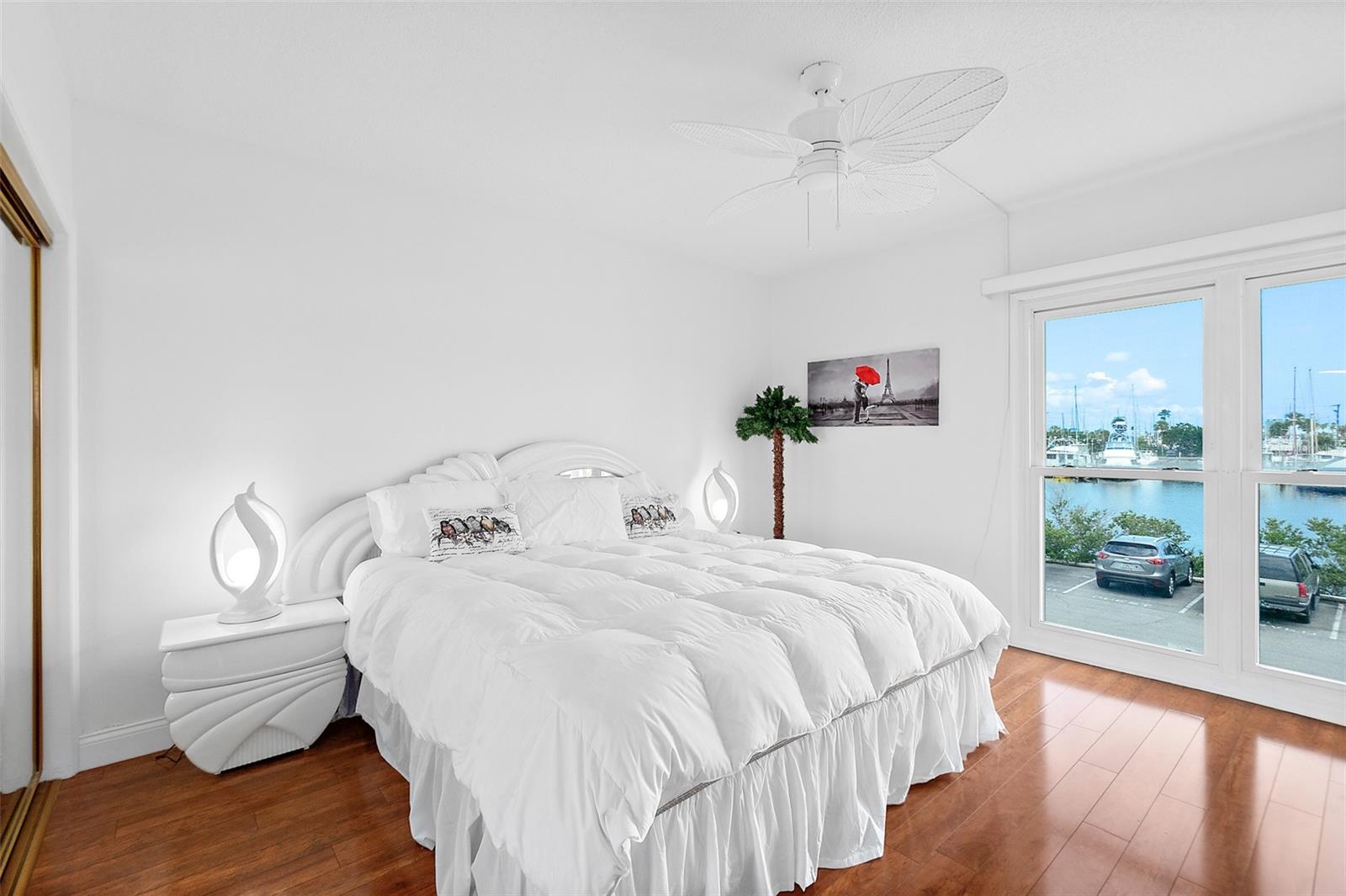 RIVER HOUSE - Residential