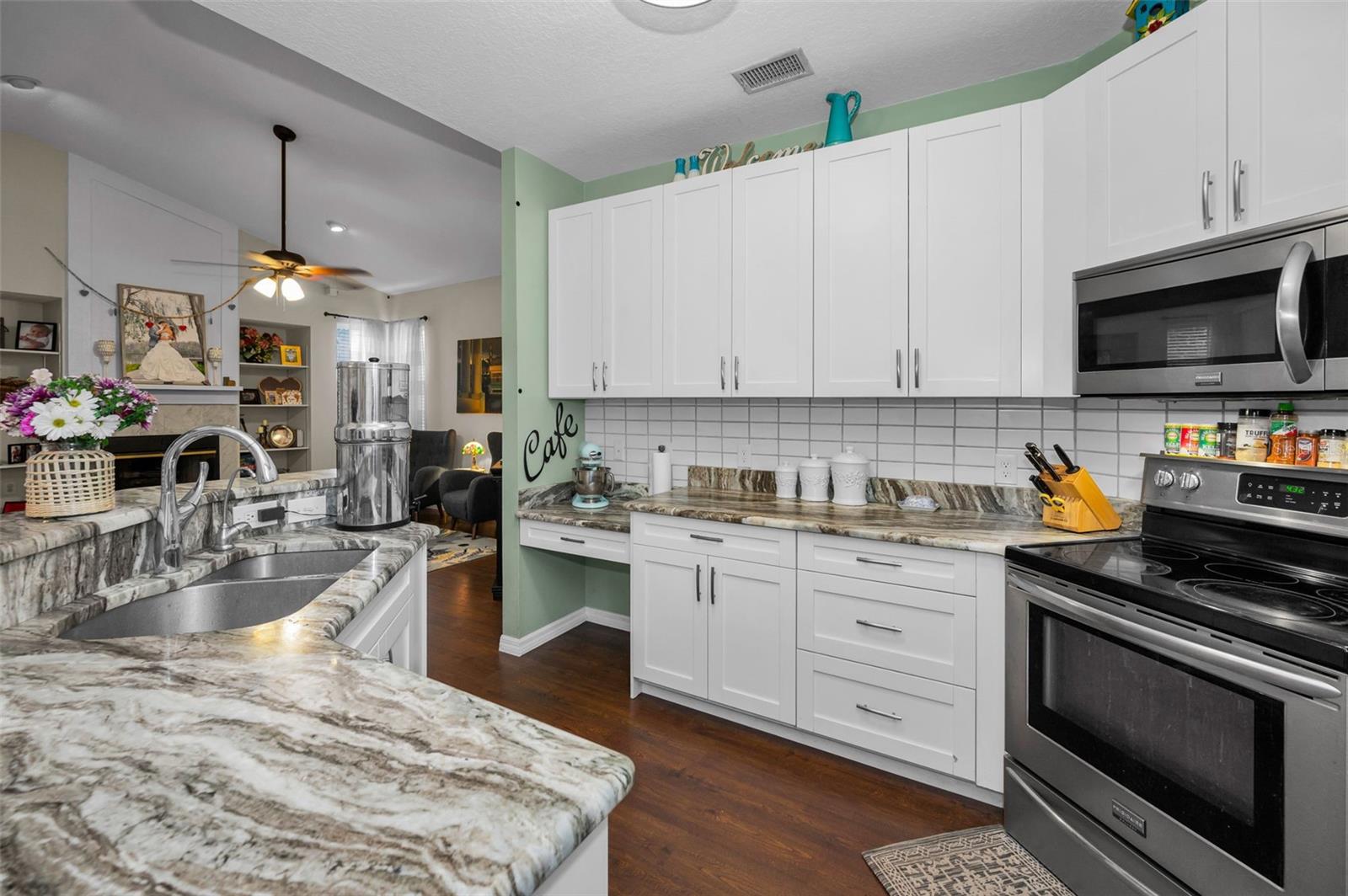 Casas a venda 4 - Jen Dantas 3103 ELLINGTON WAY