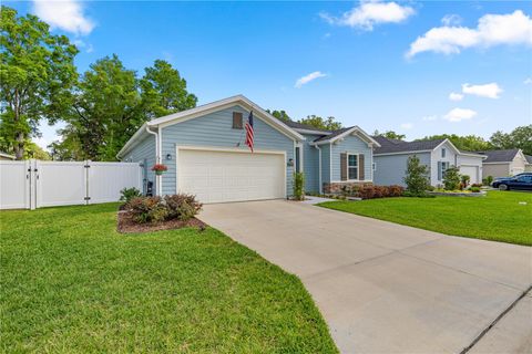 Photo of 7727 SW 74th Loop, Ocala, FL 34481 (MLS # O6405840)