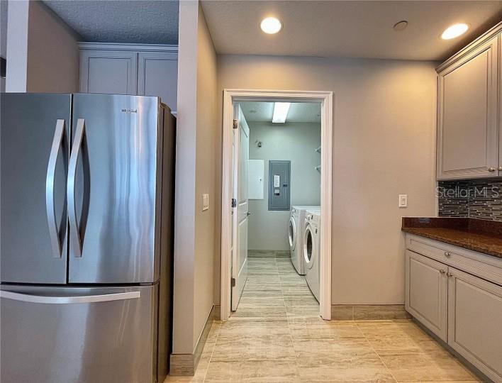 TOWERS OF CHANNELSIDE CONDOMIN - Residential Lease