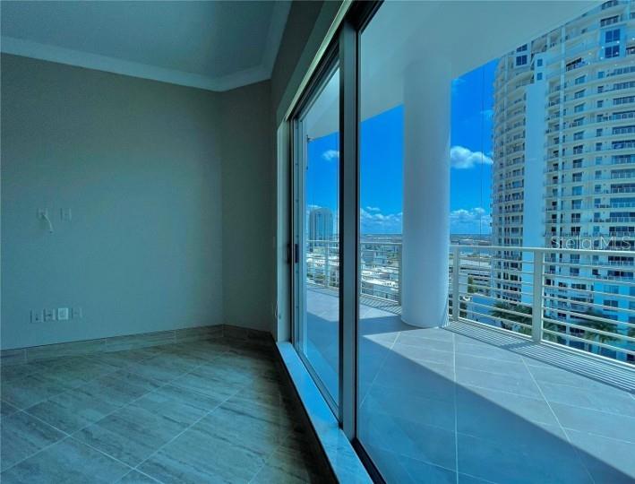 TOWERS OF CHANNELSIDE CONDOMIN - Residential Lease