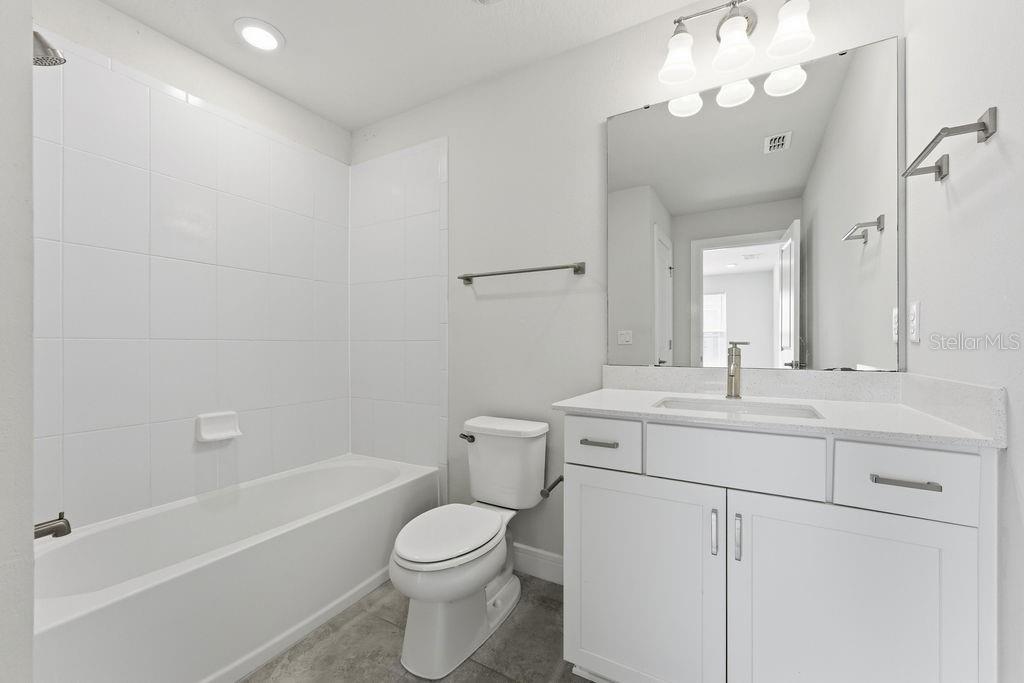 ISLES/LK NONA PH 3A - Residential Lease