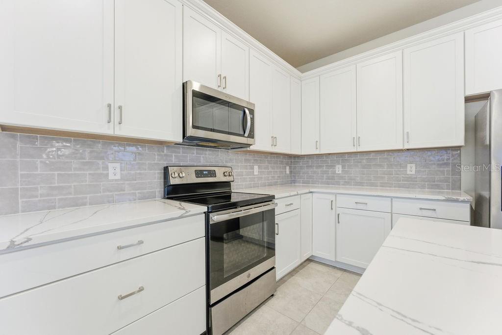 ISLES/LK NONA PH 3A - Residential Lease