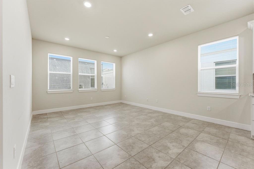 ISLES/LK NONA PH 3A - Residential Lease