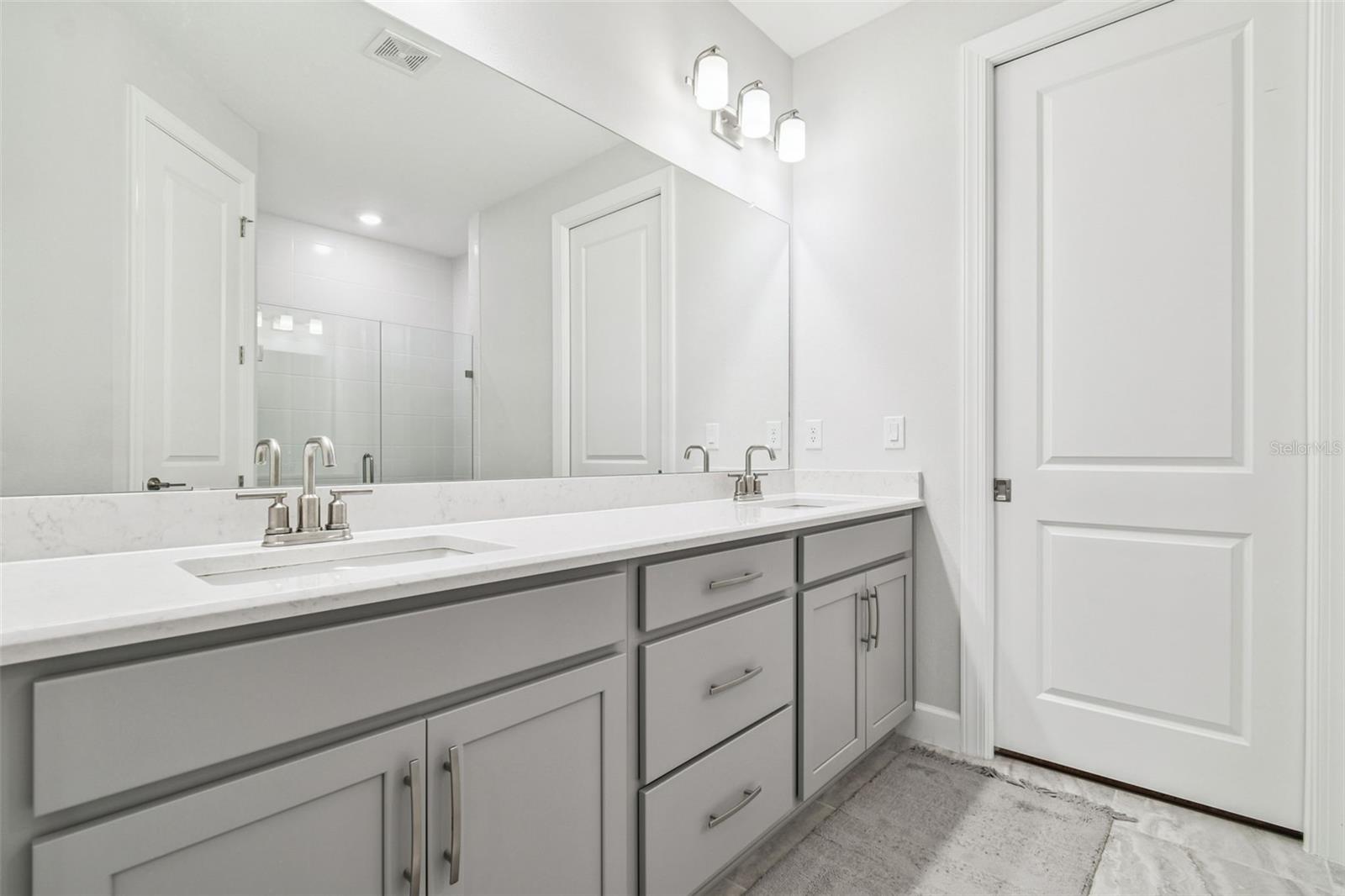 ESPLANADE/WIREGRASS RANCH PH - Residential