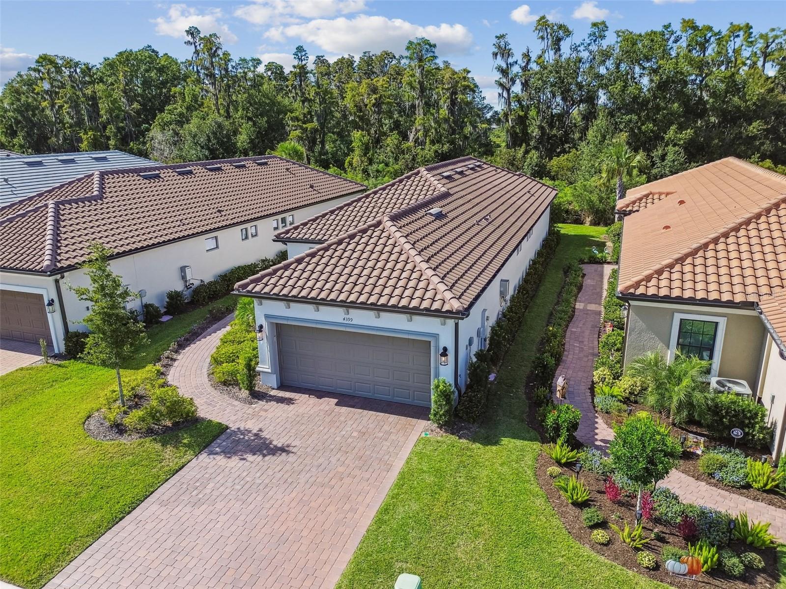 ESPLANADE/WIREGRASS RANCH PH - Residential