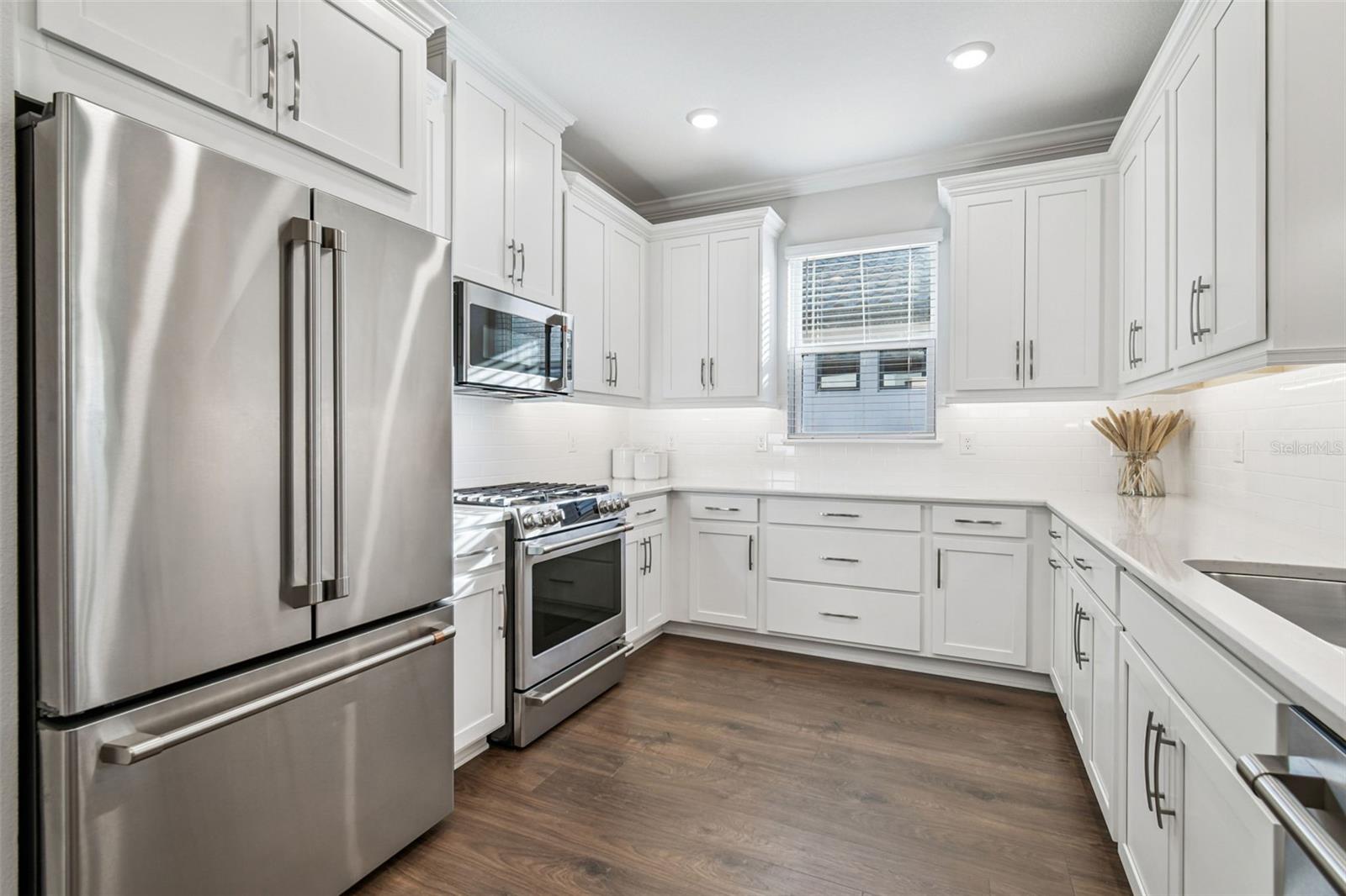 ESPLANADE/WIREGRASS RANCH PH - Residential