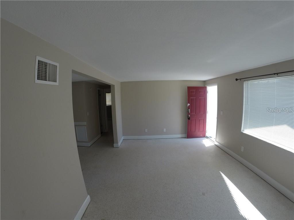 BEACON SQUARE - Residential Lease