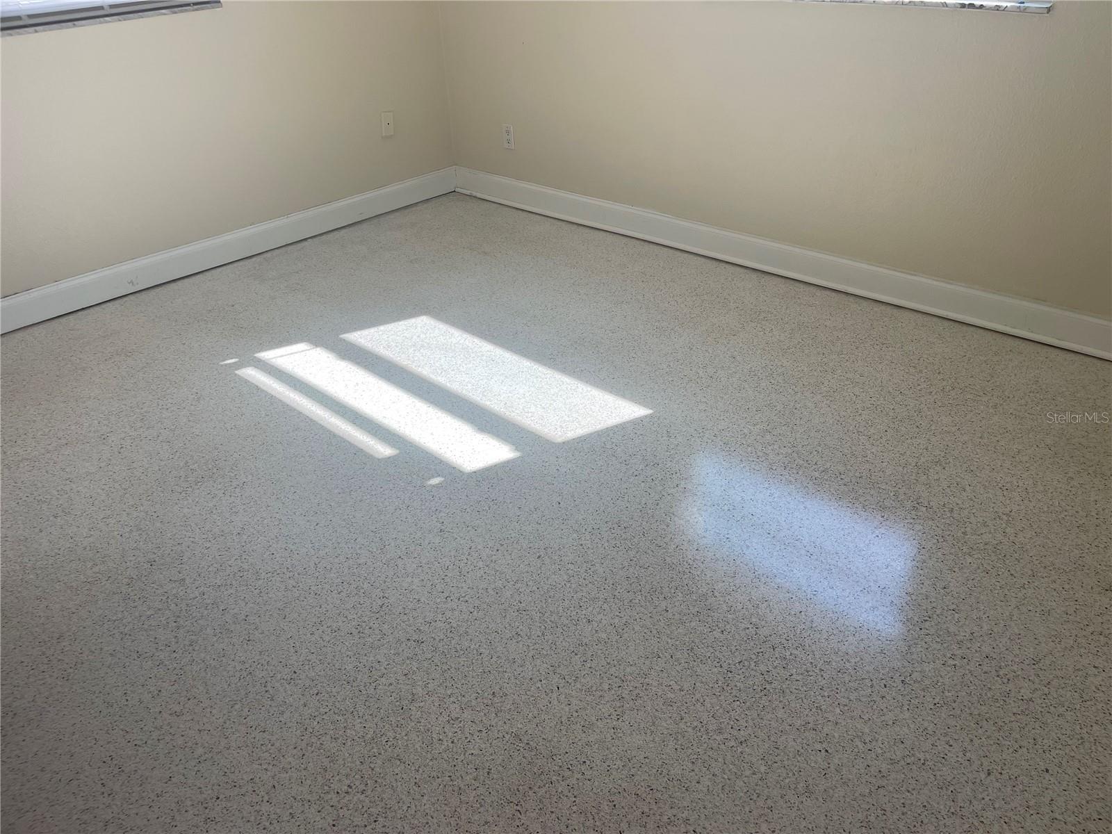 BEACON SQUARE - Residential Lease