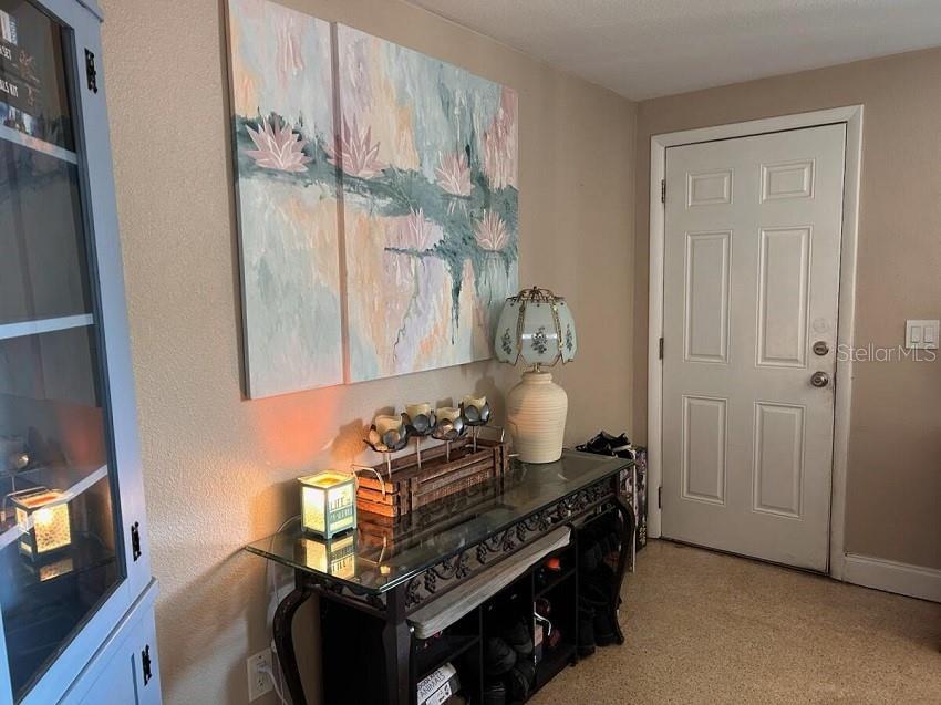 BEACON SQUARE - Residential Lease