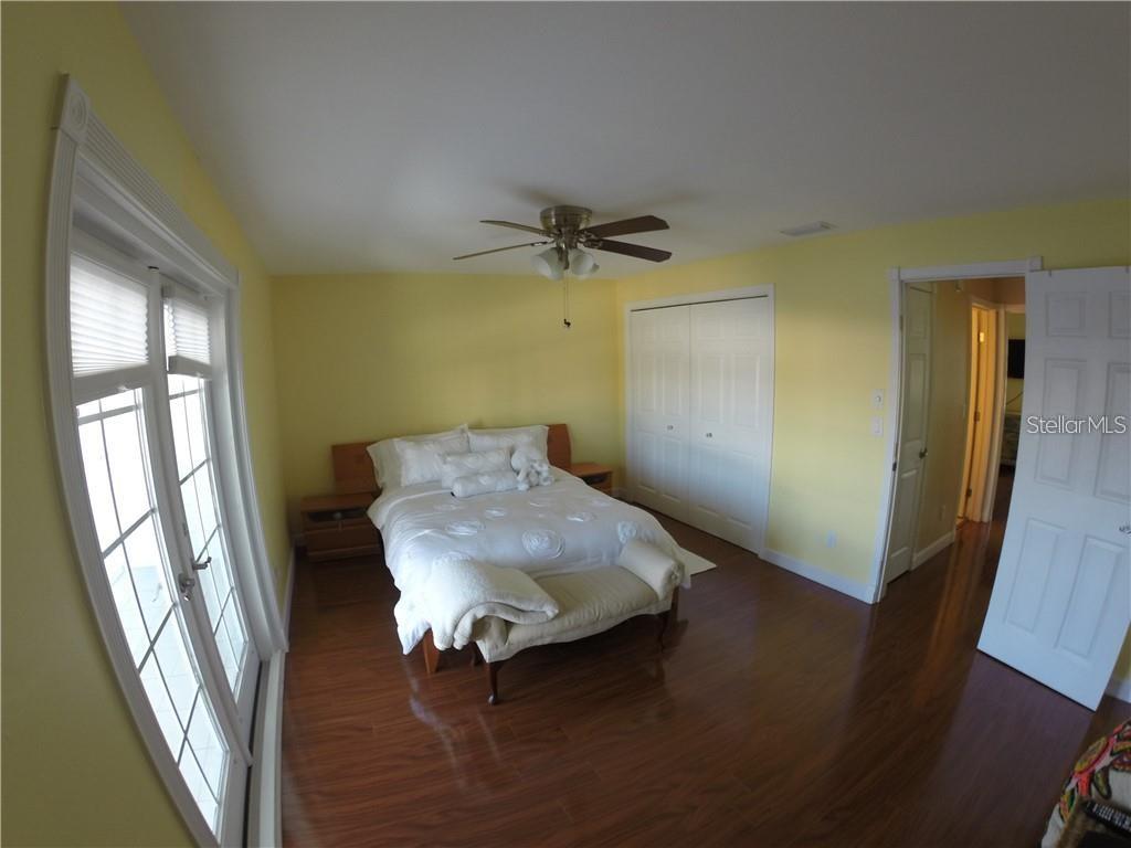 BEACON SQUARE - Residential Lease