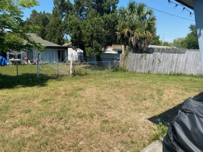 BEACON SQUARE - Residential Lease