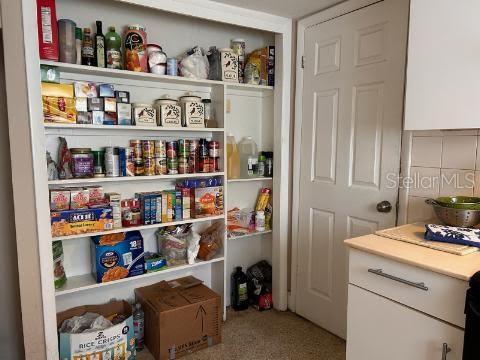 BEACON SQUARE - Residential Lease