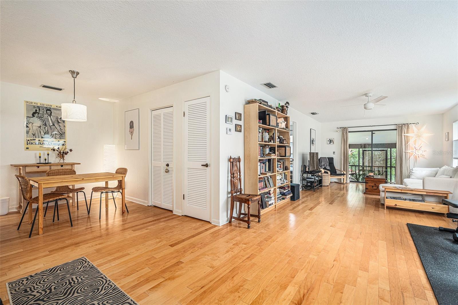 YORKTOWN AT BEACON PLACE - Residential