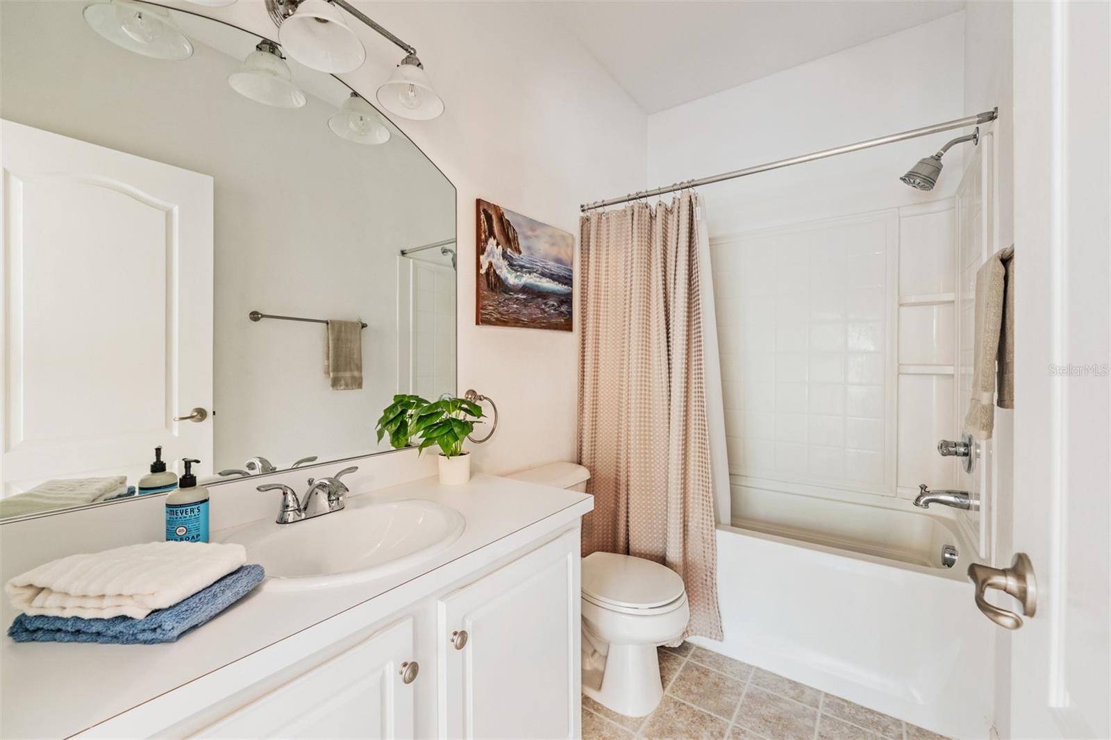 FISHHAWK RANCH TWNHMS PH - Residential