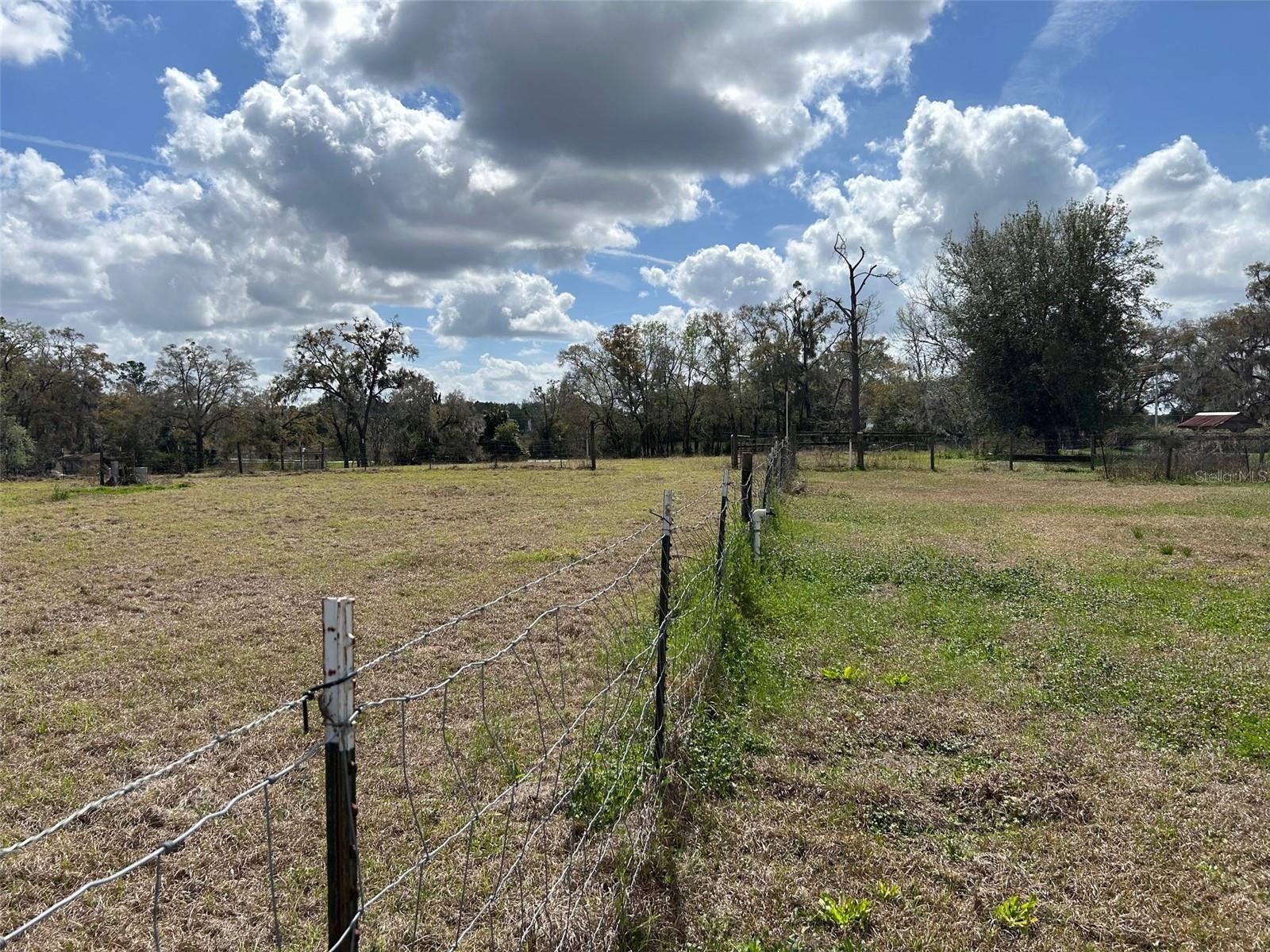 13925 NW US-441
