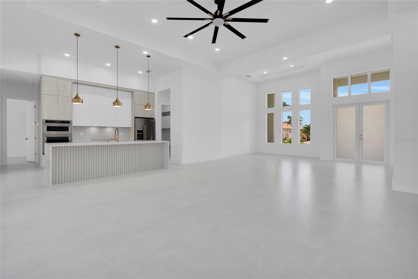 ROTONDA WEST PINE VLY - Residential