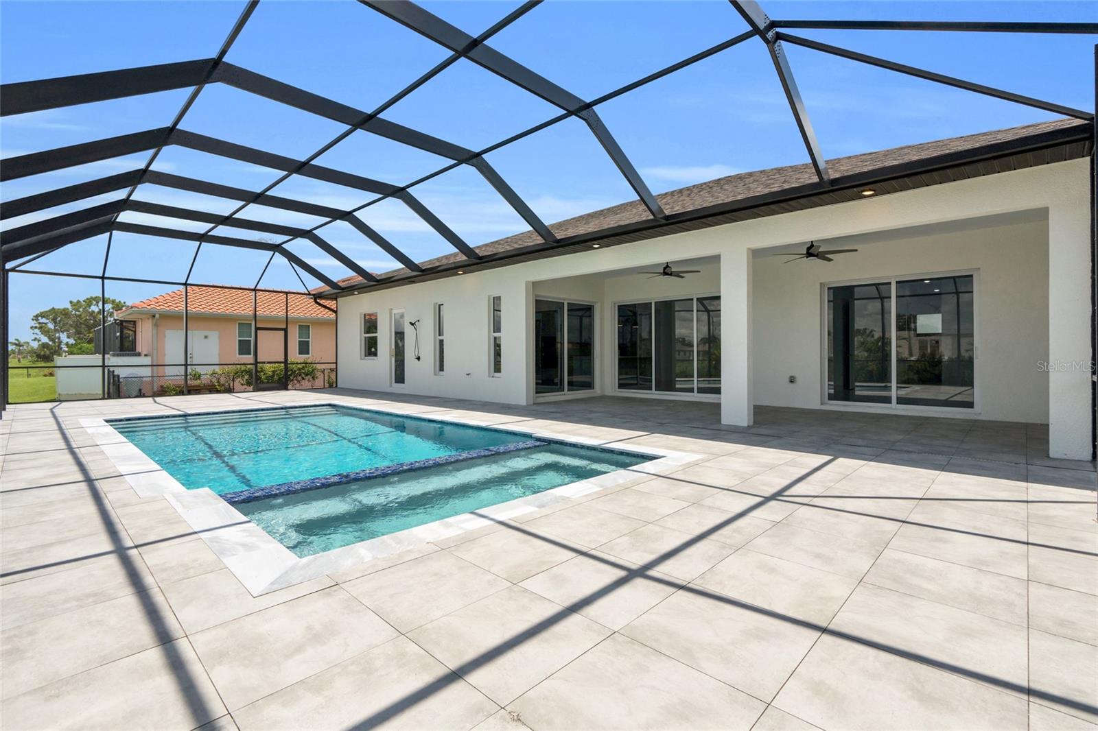 ROTONDA WEST PINE VLY - Residential