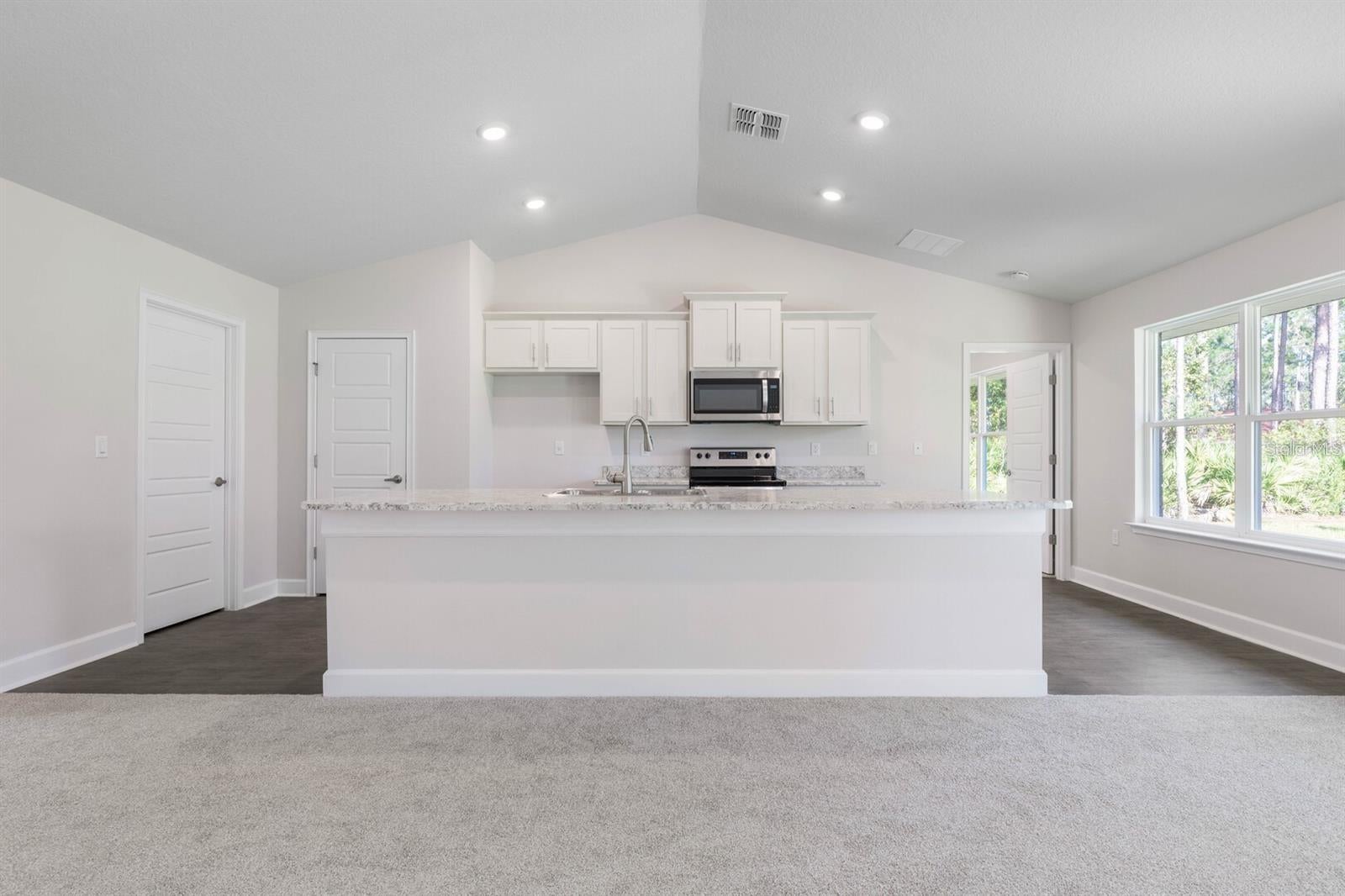 34 RYMSHAW DRIVE