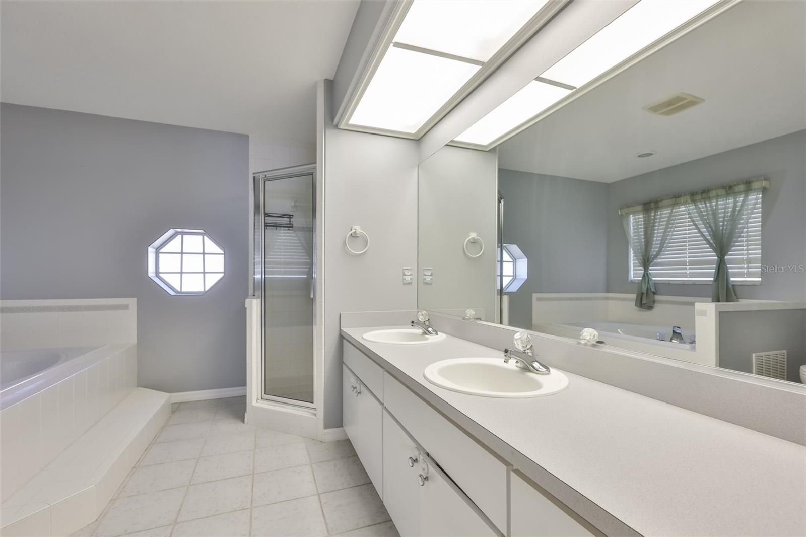 ASHLEY OAKS UNIT 2 - Residential