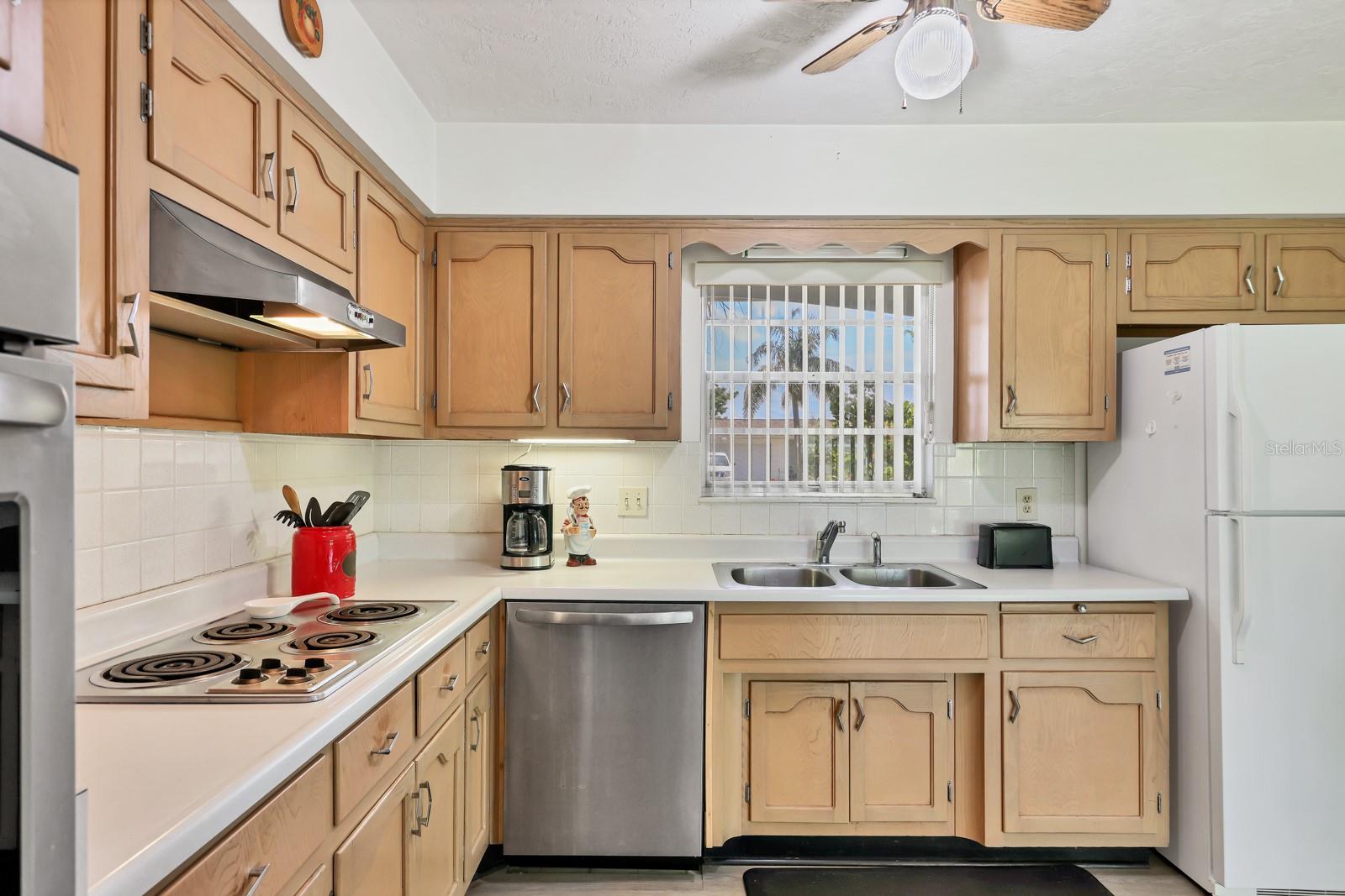 GULF GATE - Residential Lease