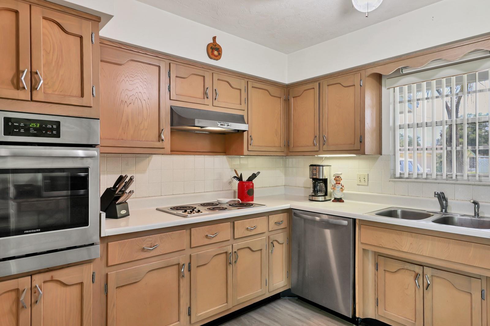 GULF GATE - Residential Lease