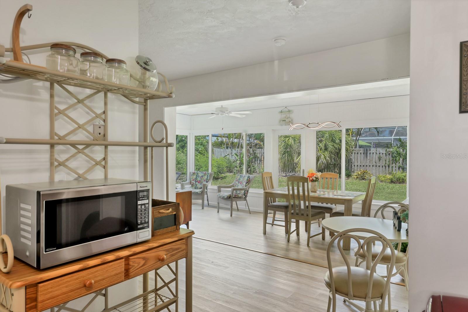 GULF GATE - Residential Lease